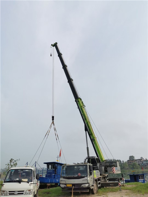 威海市桥梁建设吊装案例